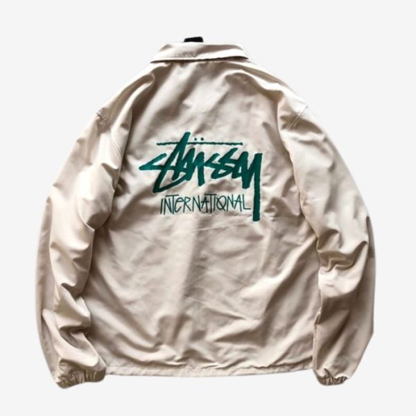 Stussy-Glatte-Coach-International-Logojacke-2-600x600-1.jpg