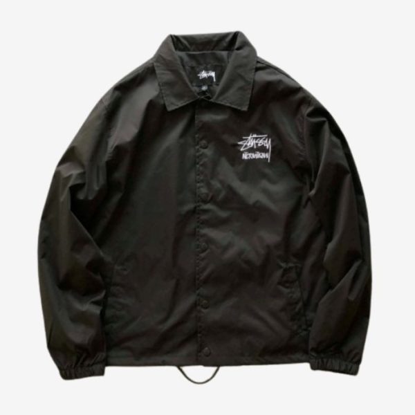 Stussy-Smooth-Coach-International-Logo-Jacke-600x600-1.jpg